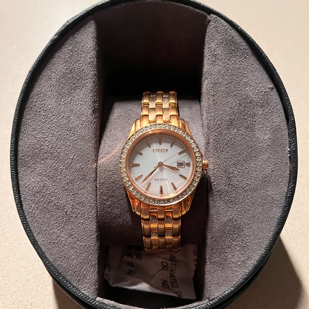 Women rose gold watch - Picture 2 of 2